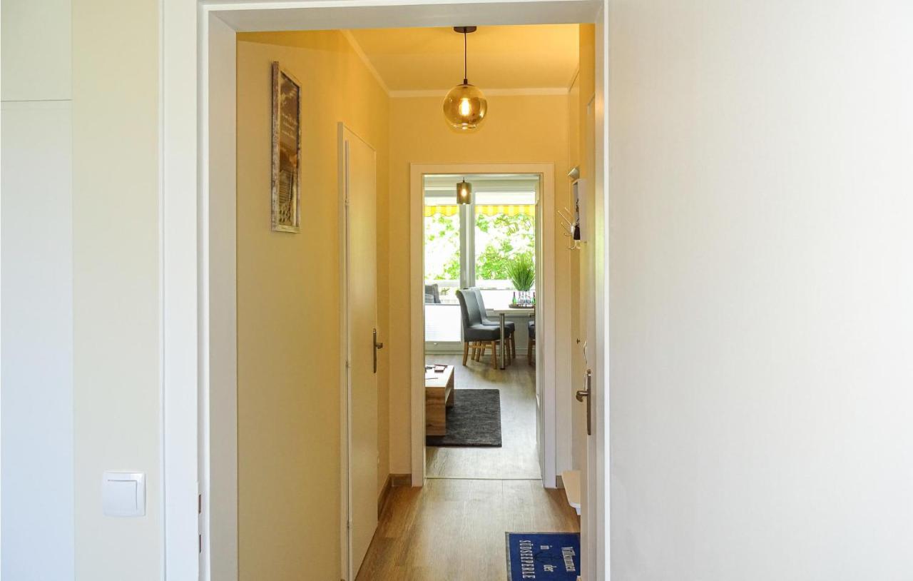 Lovely In With Kitchen Apartment